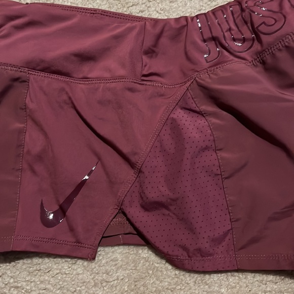 Nike Dry Fit Workout Shorts - Picture 4 of 7